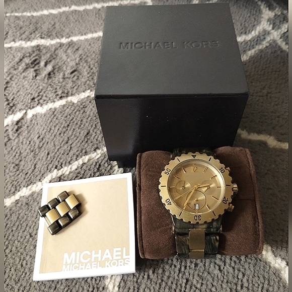 Michael Kors Chronograph MK 5597 Dylan Bronze Stopwatch - Picture 4 of 13